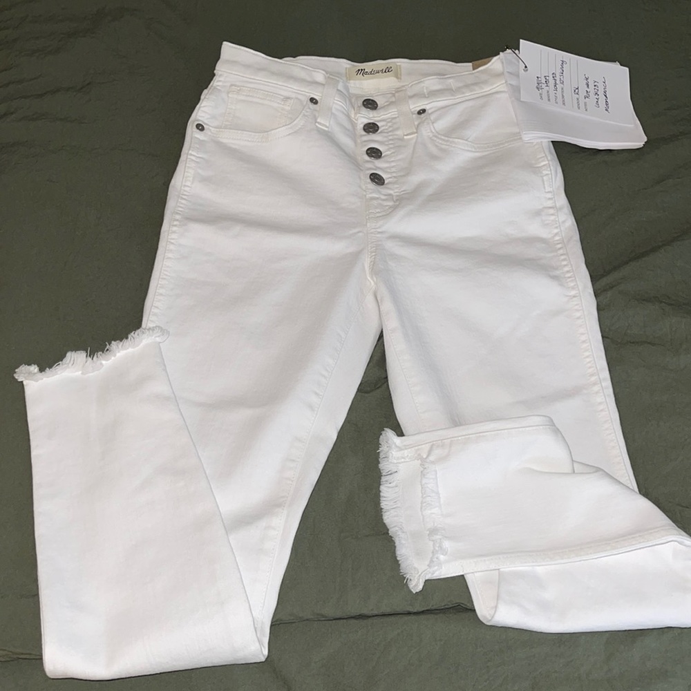 White jeans 🚫SOLD🚫
